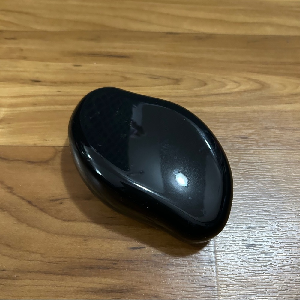 Black Crystal Hair Remover - Picture 3 of 4